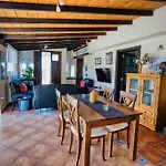 La Casa De Al Lado