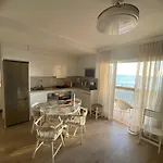 Primera Linea De Playa En Torrenueva