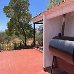Villa Con Piscina Y Jardines Privados