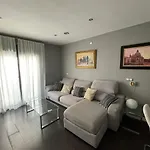 Moderno Apartamento Con Plaza De Garaje En Pleno Centro De Almeria