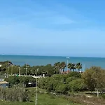 Apartamento Primera Linea De Playa Con Piscina