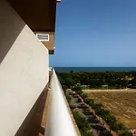 Como Pez En El Agua