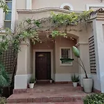 Juliana Cozyrooms