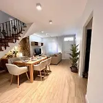 Casa Amplia Y Moderna De 5 Habitaciones Hasta 12 Personas