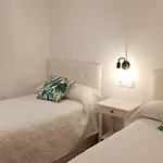 Fernando De Magallanes 15, Bajo En Segunda Linea De Playa