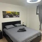 Alexander Home, Los Cristianos