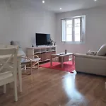 Cómodo apartamento en zona antigua