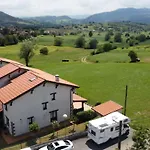 Casa En Sobarzo, Junto Al Parque De Cabarceno