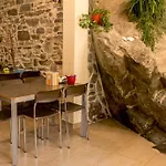Albergue De La Piedra