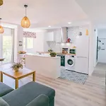 Beautiful Apartment In Granada With Kitchen