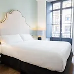 Suite 1907 Oviedo Collection