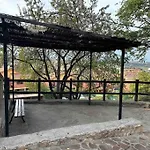 Bodega Tipica En El Molar Sin Camas Ni Dormitorios