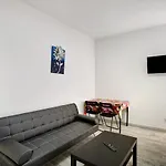 Apartamento B Para 3 En Vecindario