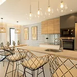 Villa Iris By Villalia