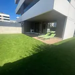 Moderno Bajo Con Jardin