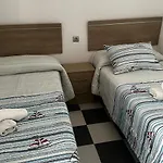Cerca Del Centro, Cerca De La Feria, Cerca De La Playa