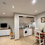 Apartamento Castilla 30 - Parking Publico Gratuito