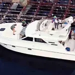 El Yate De La Ria