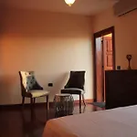 Casa Con Piscina En El Centro