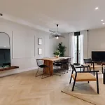 Lunalux Apartment