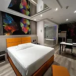 Zouk Hotel (Adults Only)