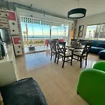 Apartamento Frente Al Mar