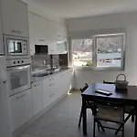 Apartamento Area Pequena Ézaro 2