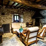 Casona de El Castañíu