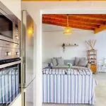 Big Terraced House, 100M To The Beach, With Bbq And Sea View