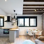 Duplex De Diseno Cerca De Riazor