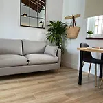 Atroe Apartment