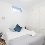 Fidalsa Grand White House