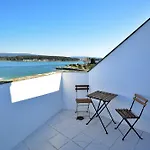 Apartamento Con Terraza Frente Al Mar En O Grove
