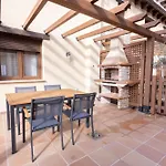 El Sueno Del Buho 3. Chimenea Y Terraza.