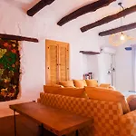 Casa De Los Titeres