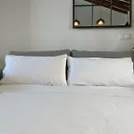 Atroe Apartment