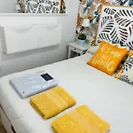 Apartamento Nuevo Centrico En Primera Linea De Playa Con Vistas Al Mar, Piscina, Aire Acondicionado Y Wifi