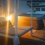 Rooftop Oasis At Ocean Point Calahonda - Just Few Steps Away From The Beach, Restaurants & Shops