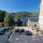 Casa Do Barqueiro Caino