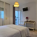 Hostal Luna De Nerja