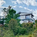 Chalet Nuevo En La Montana, Con Chimenea