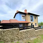 Casa La Escuelina En Villanueva