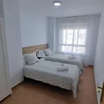 Moderno Apartamento 3 Dormitorios, Garaje Y Piscina