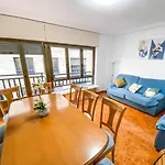 Residencial Leyra, Piso Centrico De 6 Habitaciones, 8 Camas