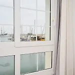 Puerto Deportivo La Goleta - Expoholidays