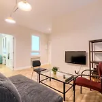 Euskalduna, Vivienda Turistica Moderna Y Renovado
