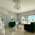 Exklusive Villa In Paguera Fuer Bis Zu 8 Personen, Mit Meerblick Und Pool