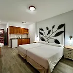 Apartamentos Frontera