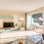 Life El Presidente Penthouse Pool View