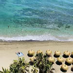 Apartment On The First Line Of The Sea With A View And Free Parking